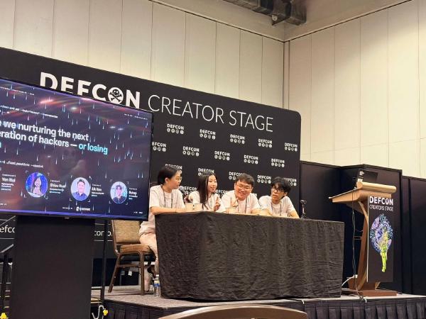 Shiau Huei speaking with Yen Wai, Lik Ken, and Ruhan on the DEF CON Creator Stage